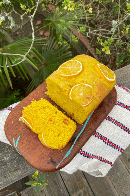 EAT: TUMERIC LEMON TEA CAKE