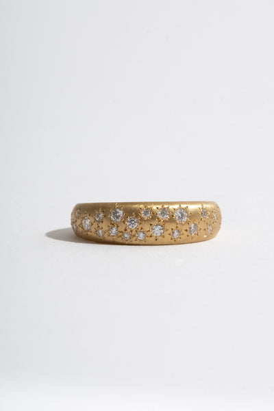 Tapered Multi Stone Band in Diamond