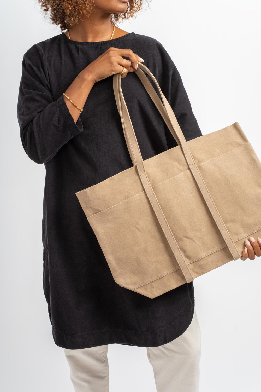 Medium 6-Pocket Tote in Taupe