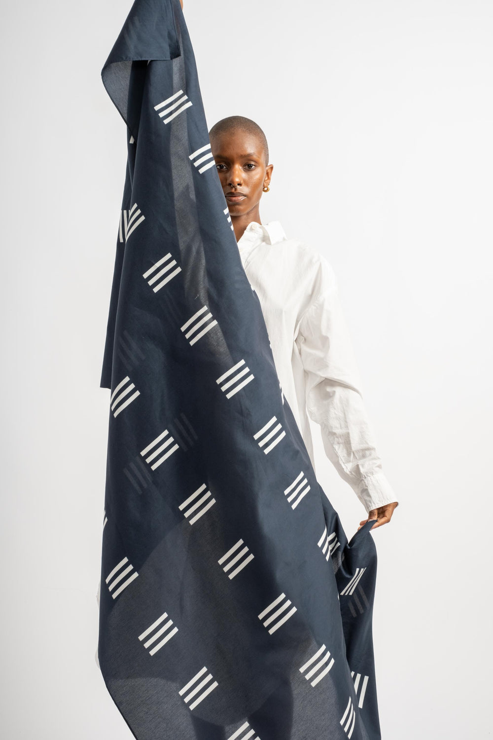 Tasman Sarong in Obsidian + Stone