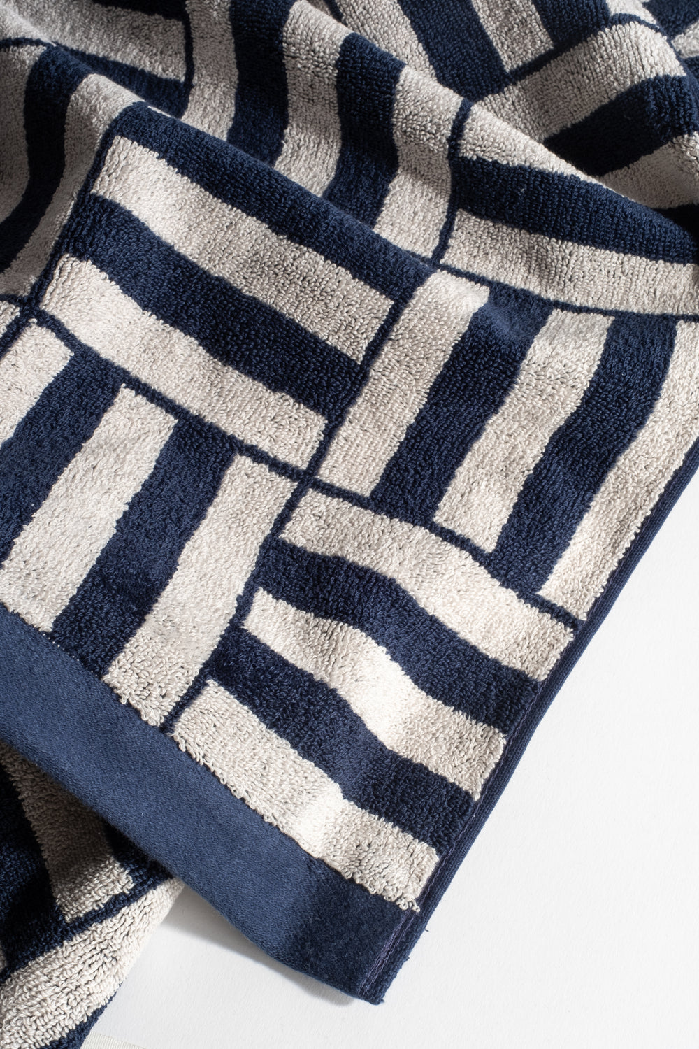 Willis Pool Towel in Obsidian + Stone