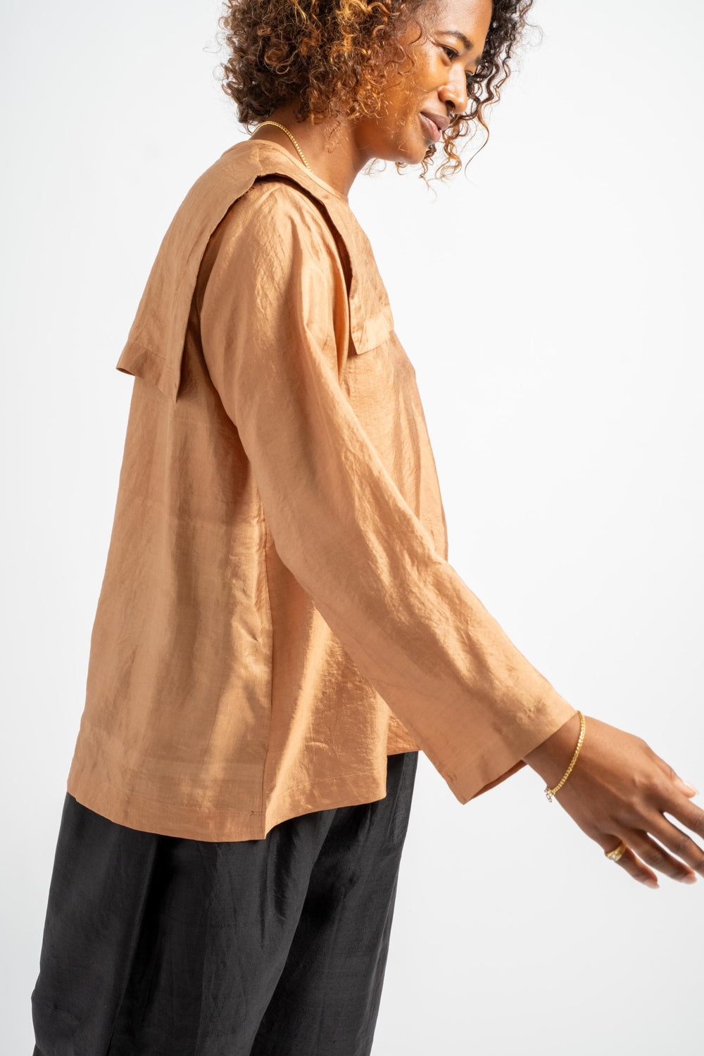 Back Button Sailor Blouse in Coral Brown