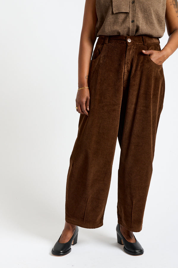 Corduroy Baggy Pant in Brown