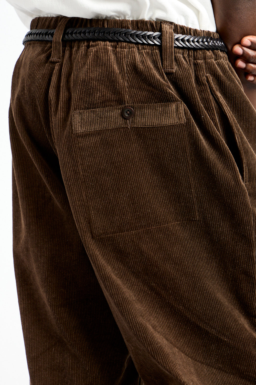 Elastic Pant Sumi Ink Corduroy in Brown