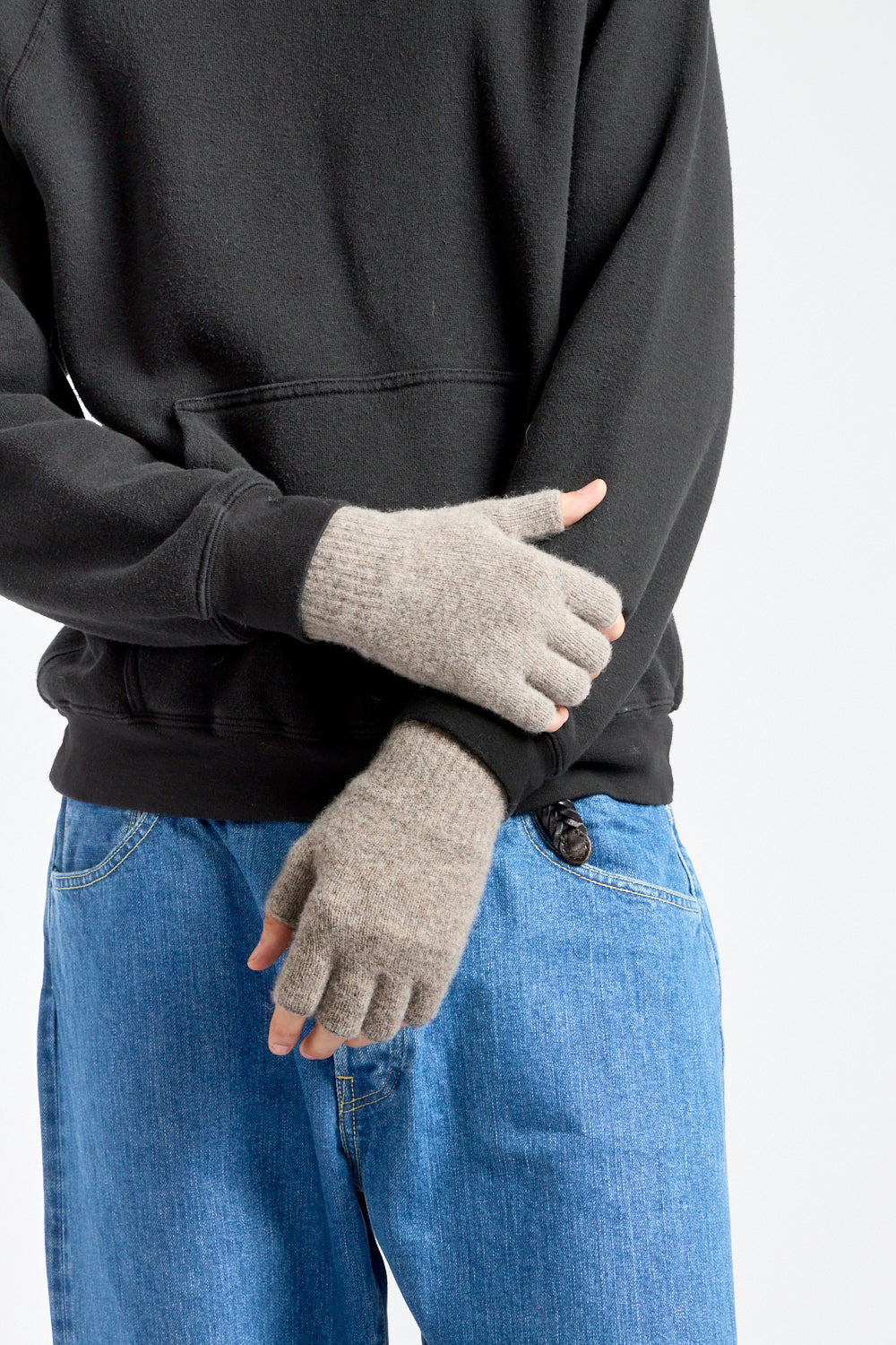 Cut Off Glove in Mouse