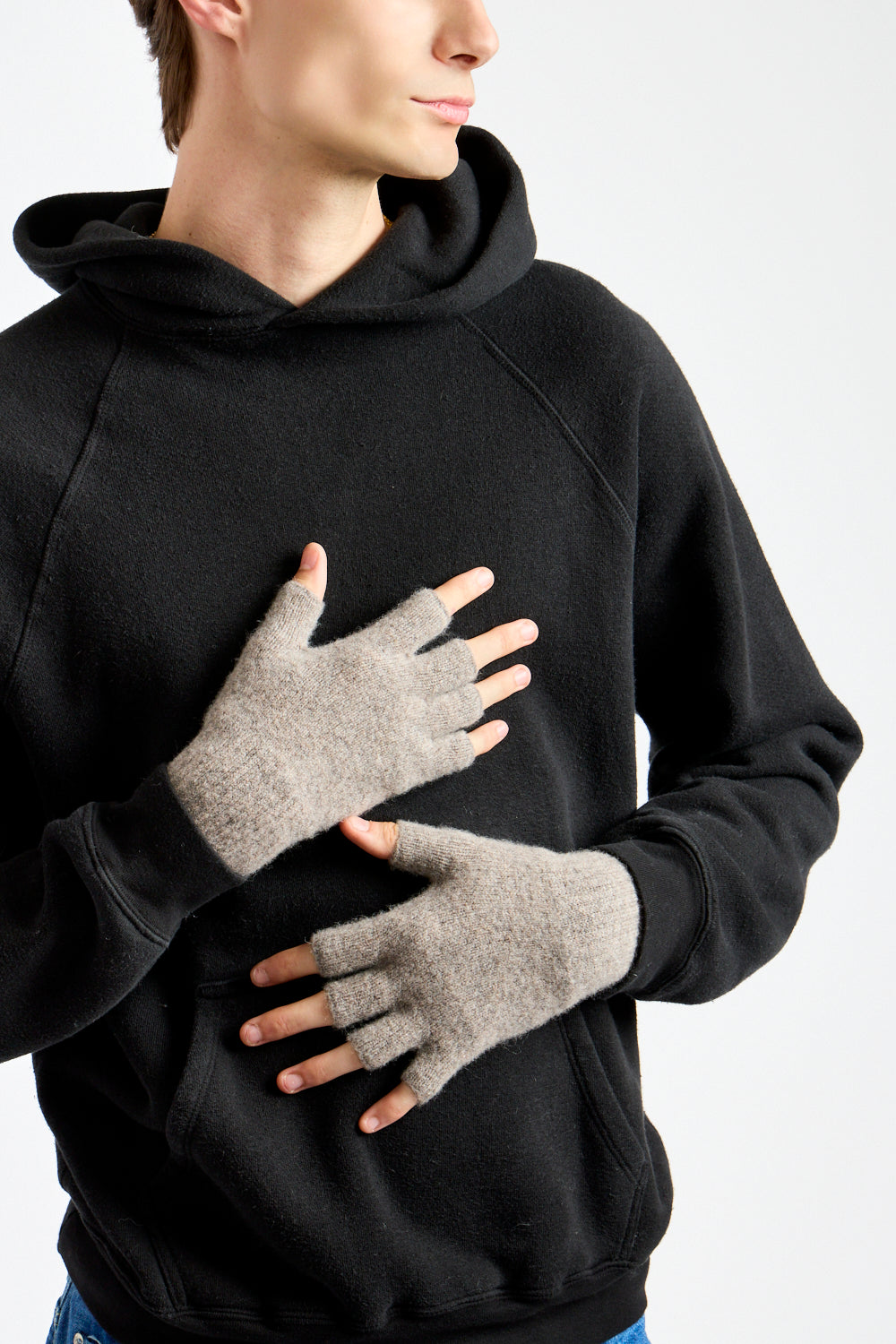 Cut Off Glove in Mouse