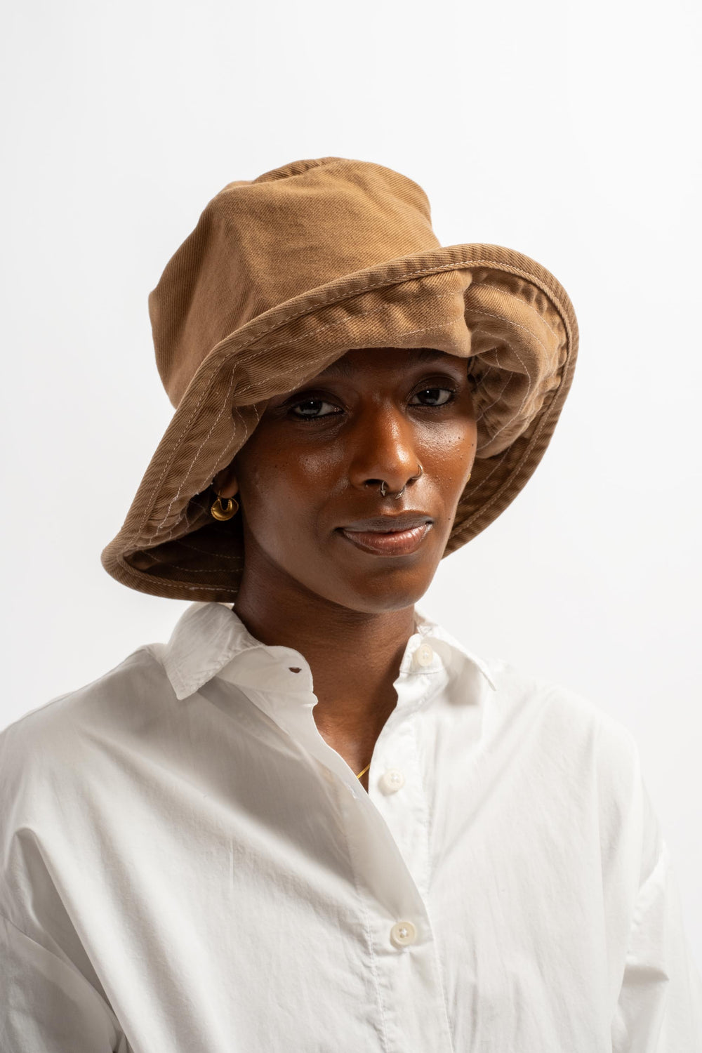 Bucket Hat in Tan
