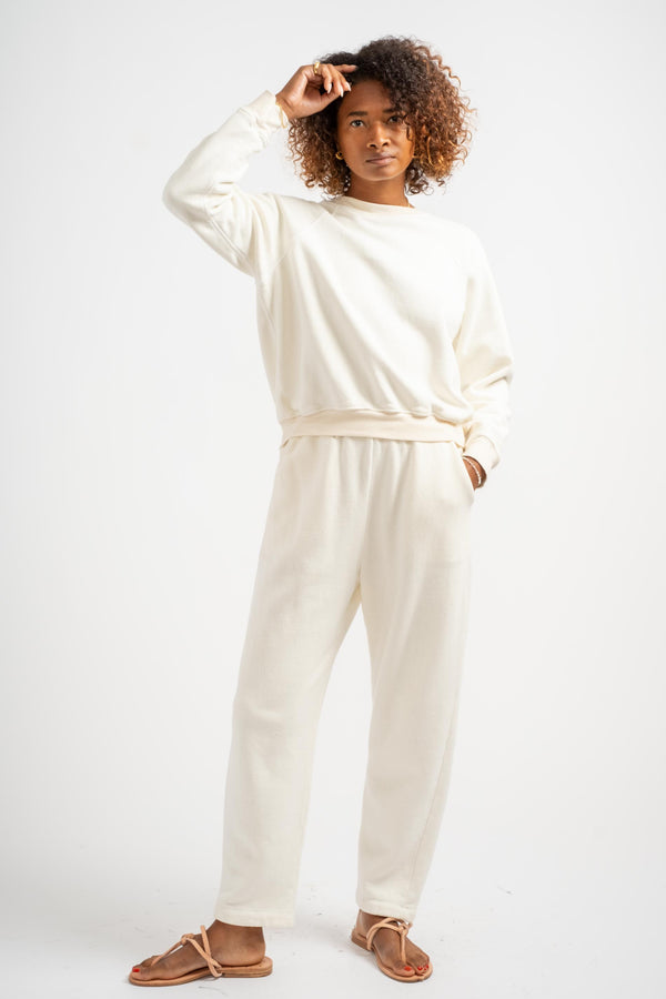 The Women's Crewneck Sweatshirt in Natural