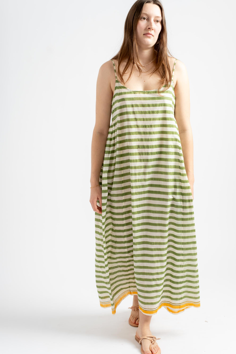 Amber 152 Slip