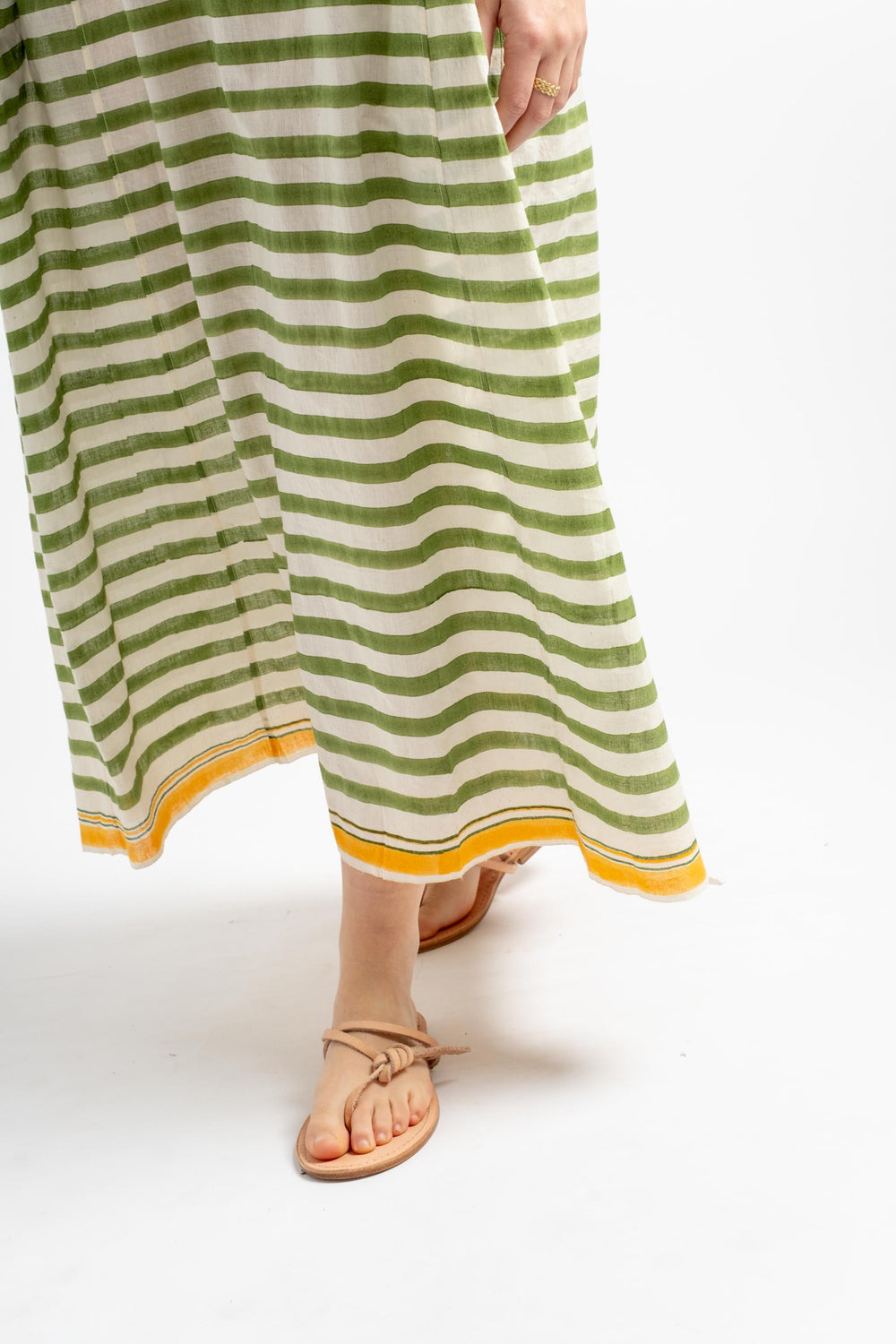 Amber 152 Slip