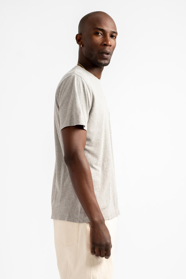 Heathered Jung Pocket Tee in Athletic Grey