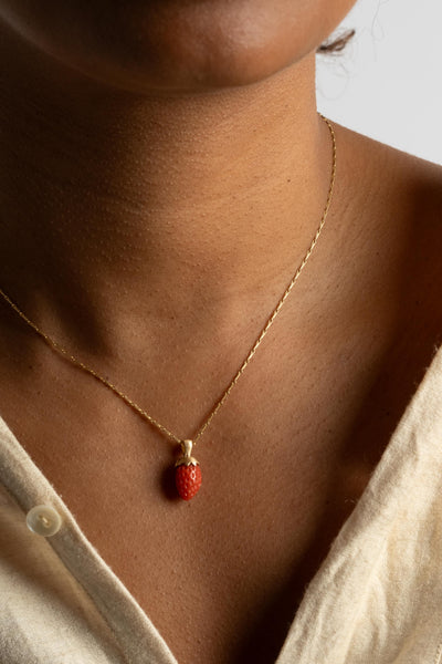 18K Vintage Coral Strawberry Pendant