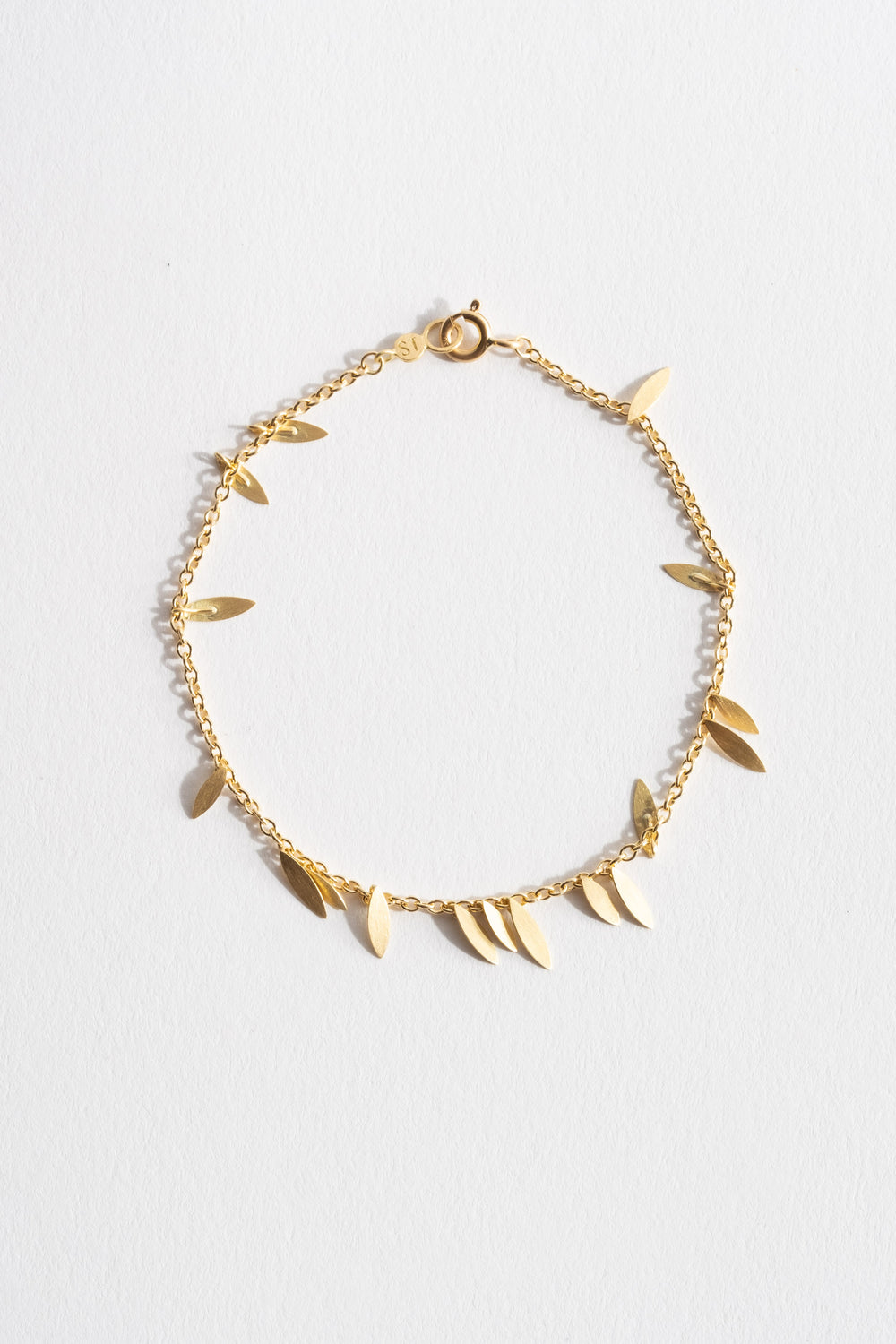 18K Scattered Leaf Bracelet