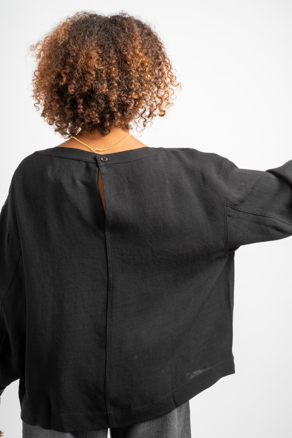 Lory Boat Neck Boxy Top in Black