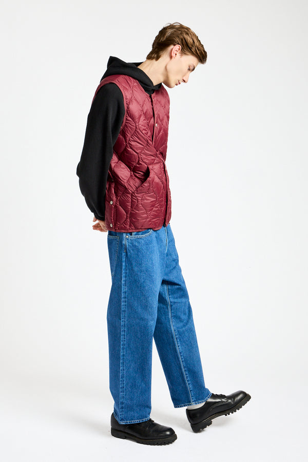 Military Crewneck Down Vest in Azuki