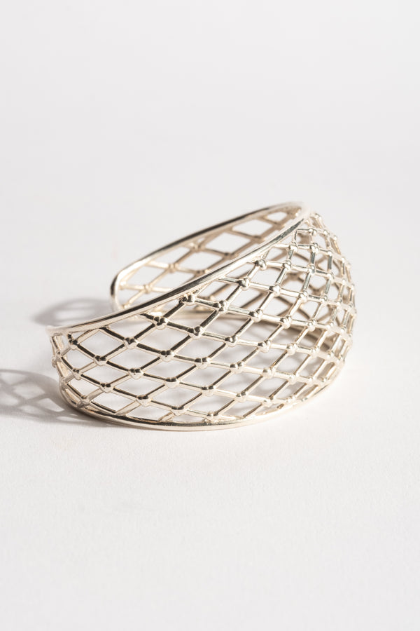 Netted Cuff