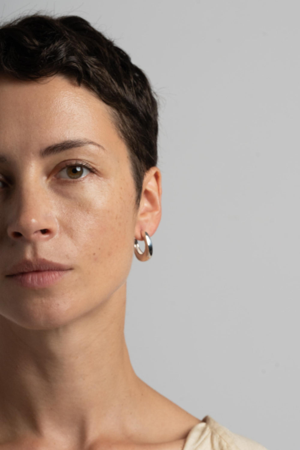 Yasmine Hoops