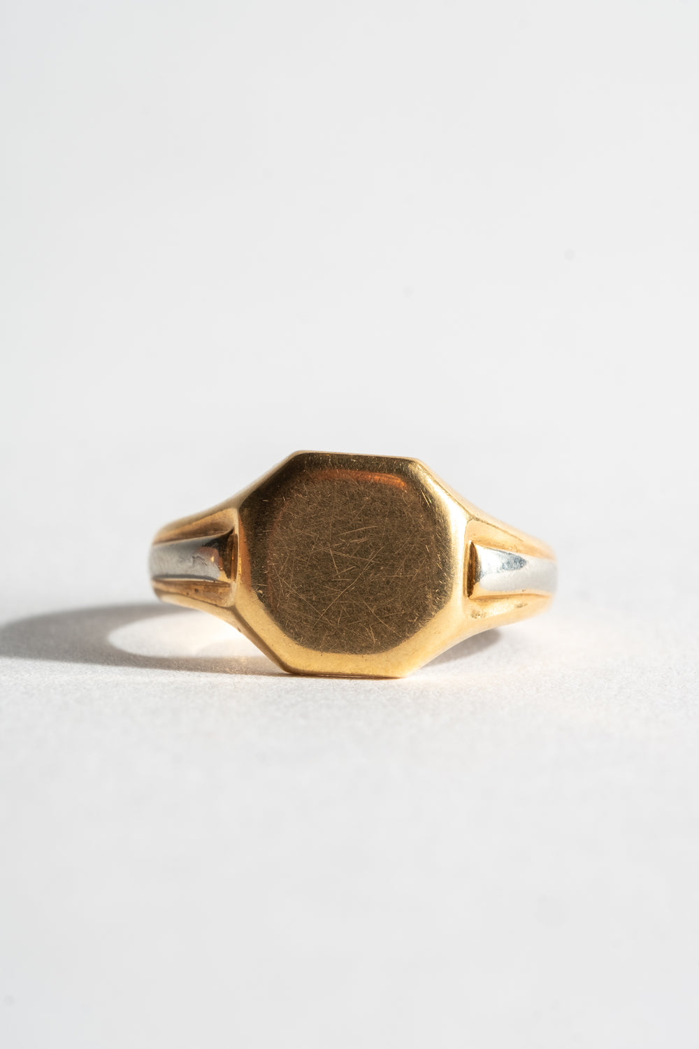 18K Deco Bicolor Gold Signet Ring