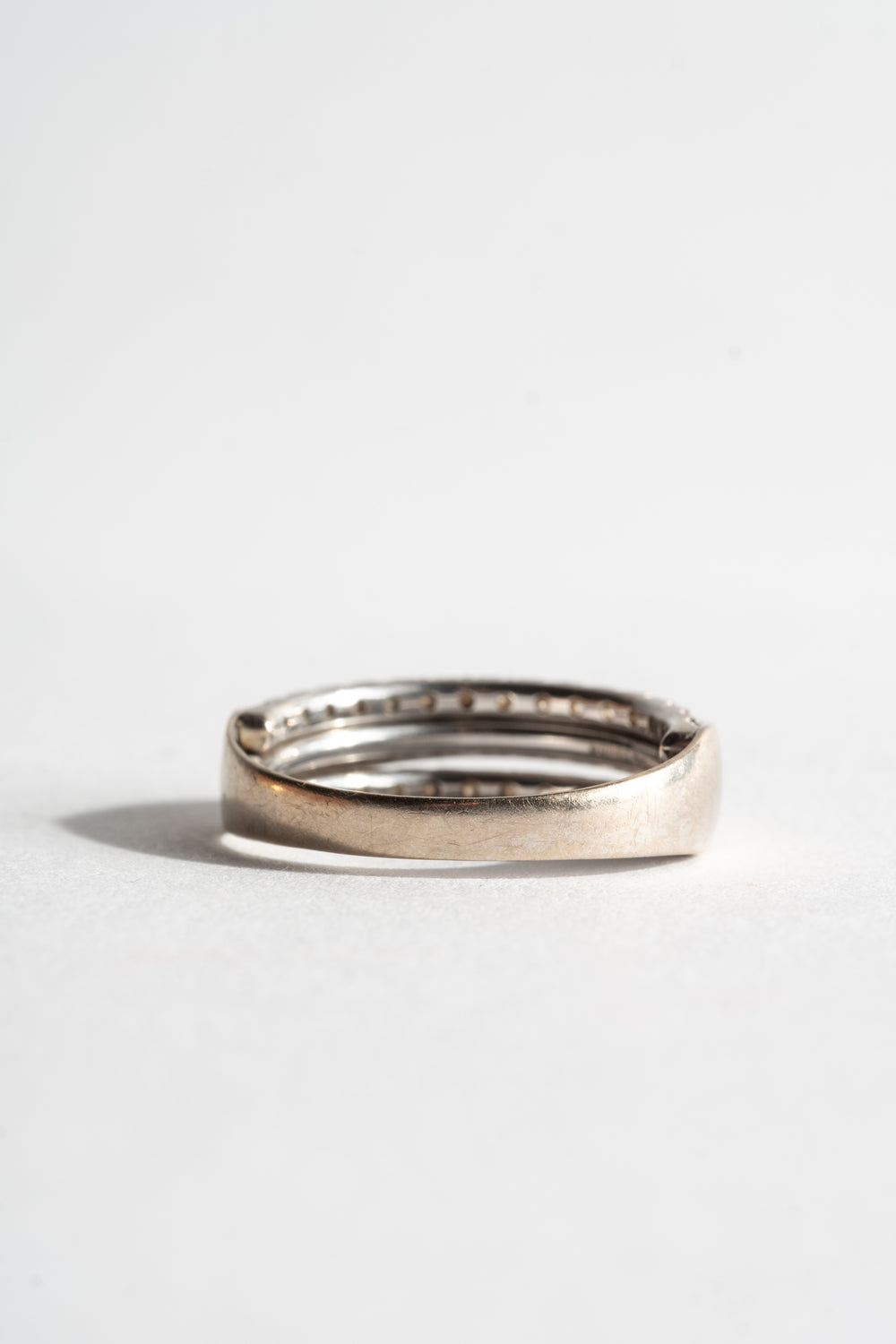 18K White Gold Articulated Diamond Band