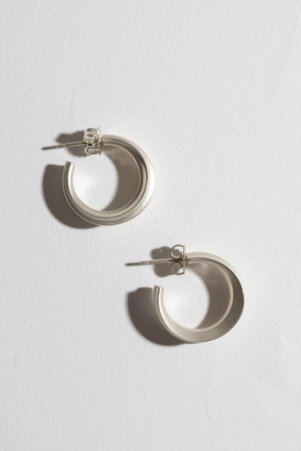 Matte Valle Hoops