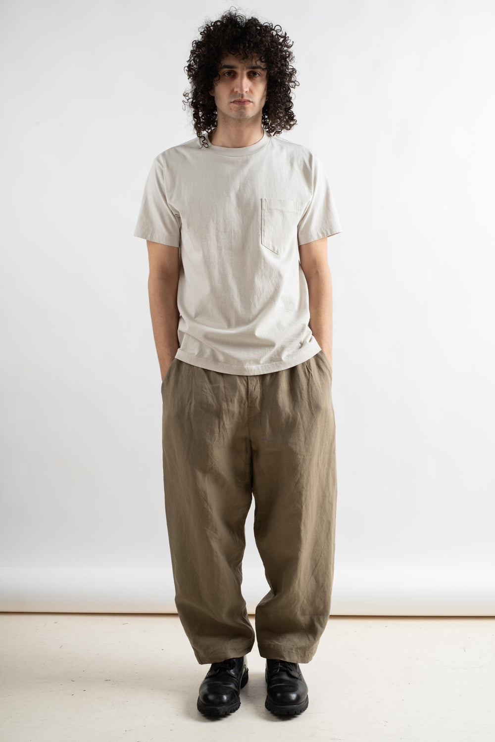 Two Pleat Pant In Dark Beige Tumbled Linen