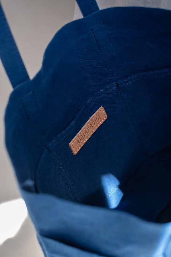 Small 6-Pocket Tote In Blue