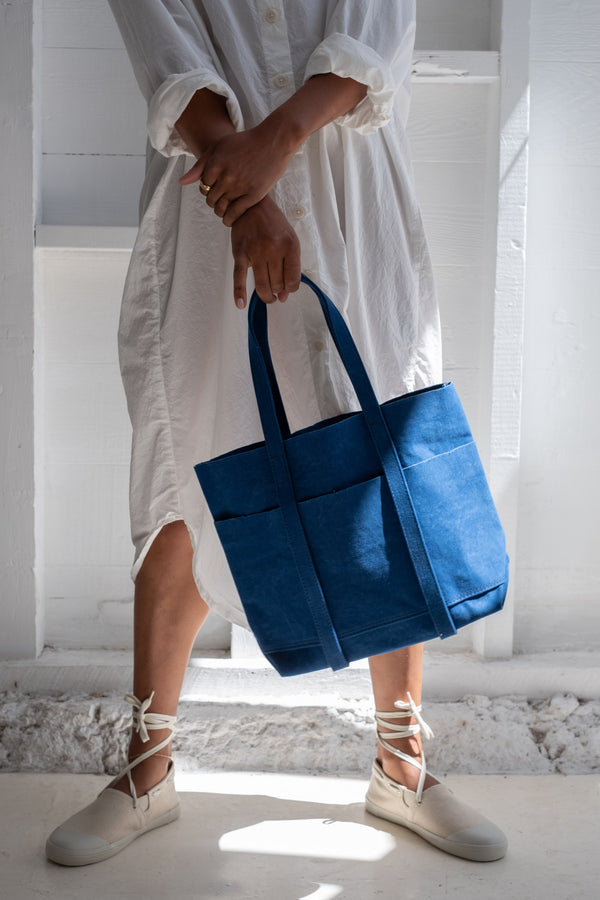 Small 6-Pocket Tote In Blue