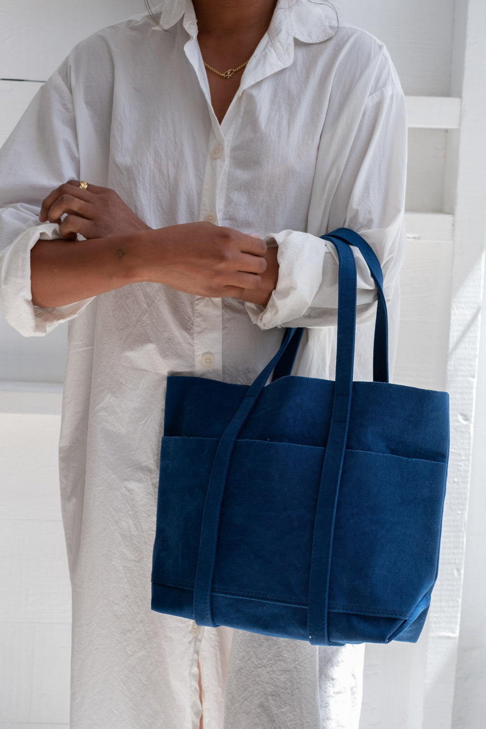 Small 6-Pocket Tote In Blue