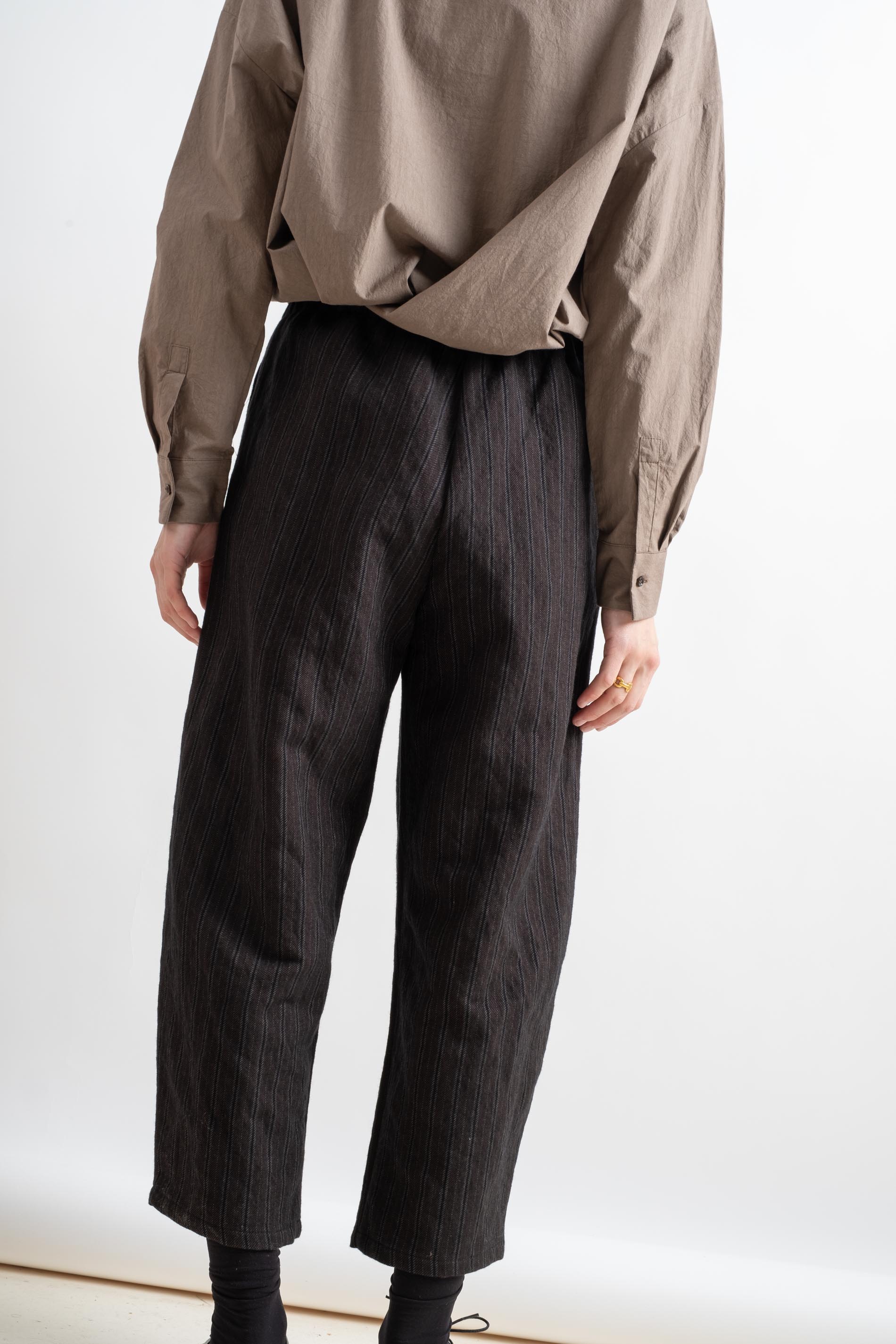 ApuntoB | TAPERED TROUSER IN CHOCOLATE – RELIQUARY