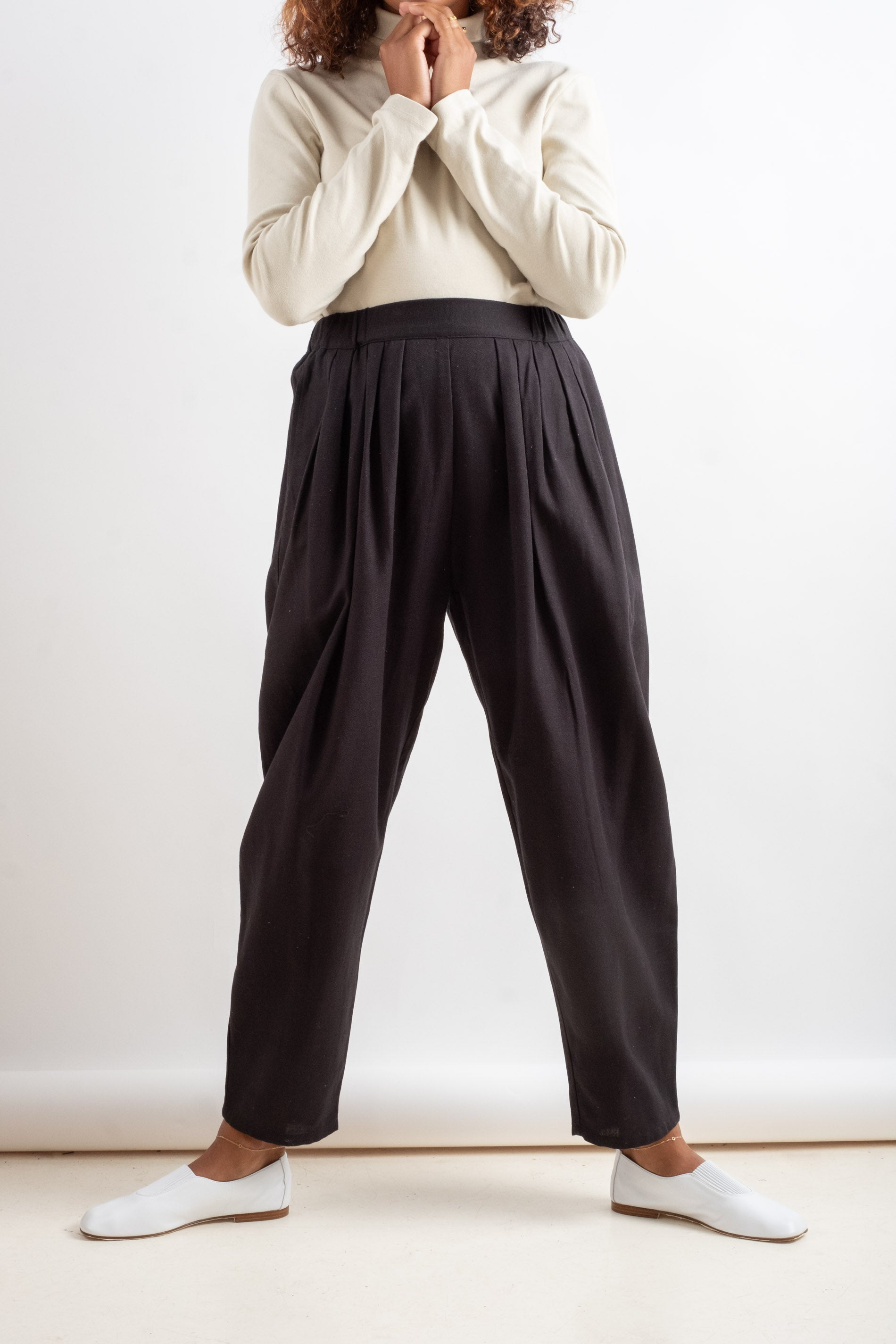 Black Crane | DRAPED PANTS IN BLACK – RELIQUARY