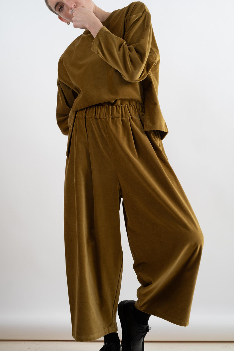 WIDE PANTS IN OLIVE