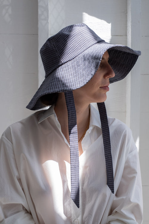 LEN HAT IN BLUE PLAID