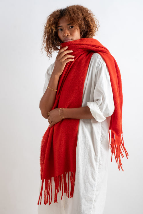 MELT STOLA SCARF IN RED