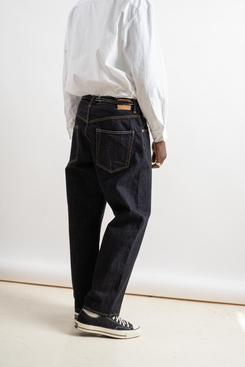 WIDE TAPERED DENIM PANT IN ONE WASH