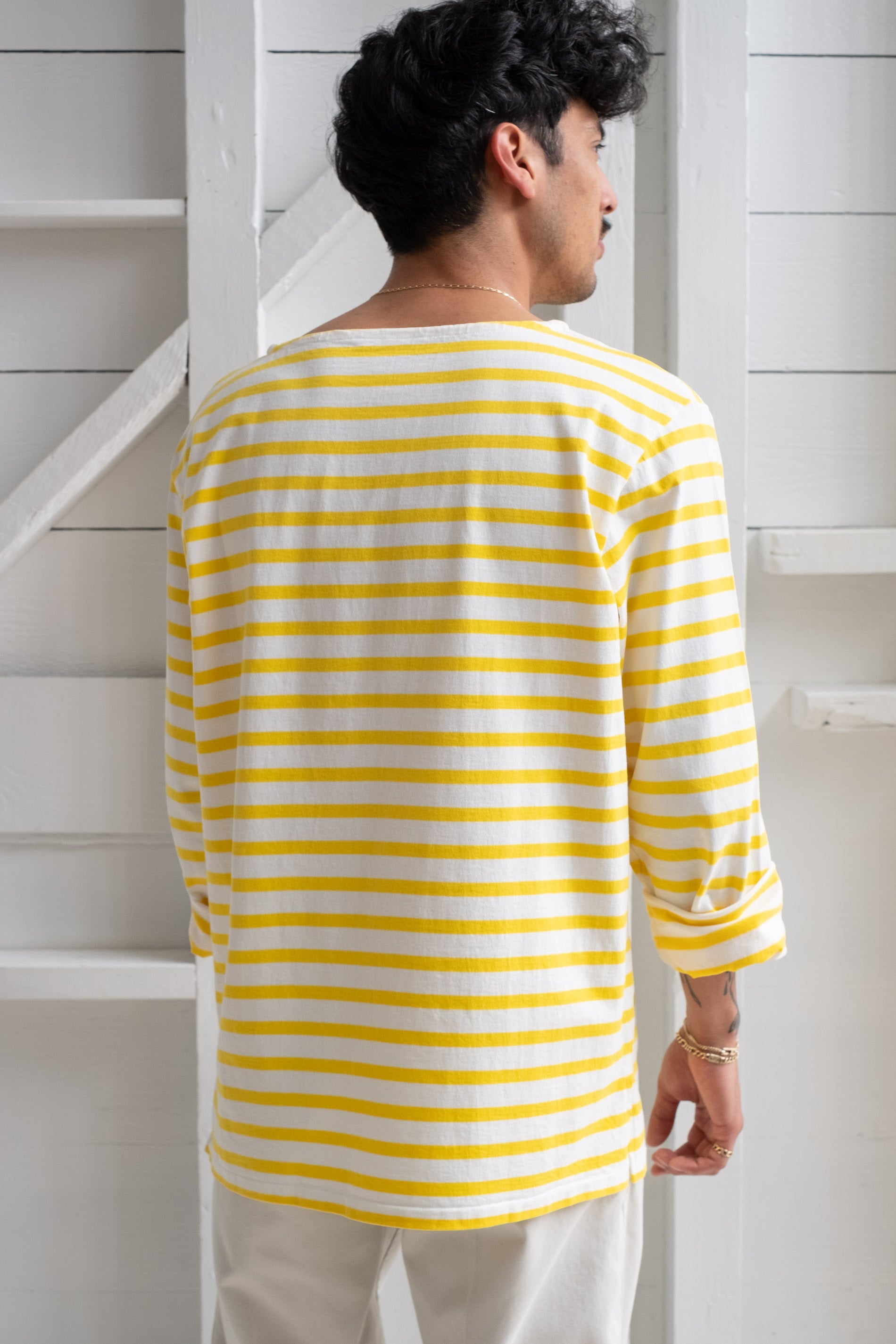 Hatski | F. NAVY BASQUE SHIRT IN WHITE + YELLOW – RELIQUARY