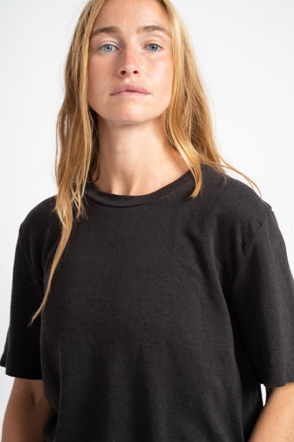 Dakota 100% Hemp Cropped Tee in Black