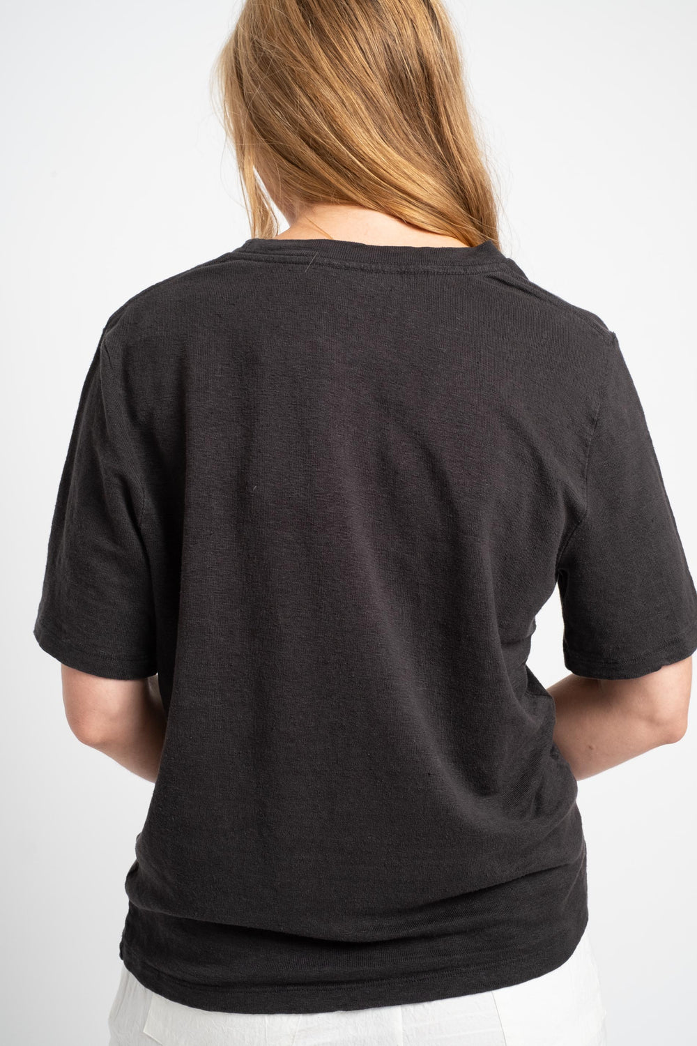 Dakota 100% Hemp Cropped Tee in Black