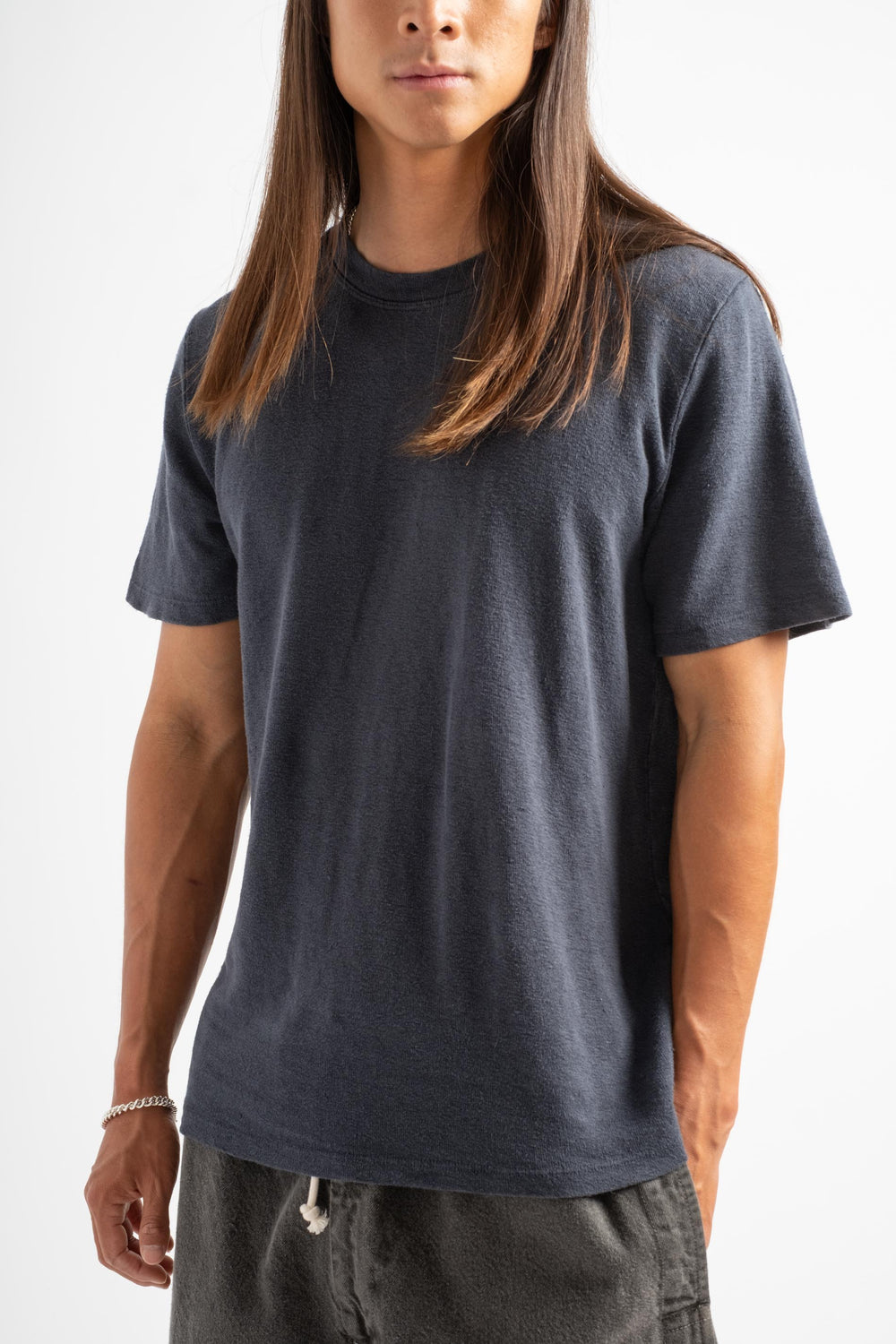 Mana 10 Tee in Navy