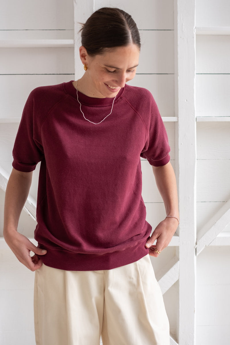 SHORT SLEEVE RAGLAN FLEECE IN BURGUNDY