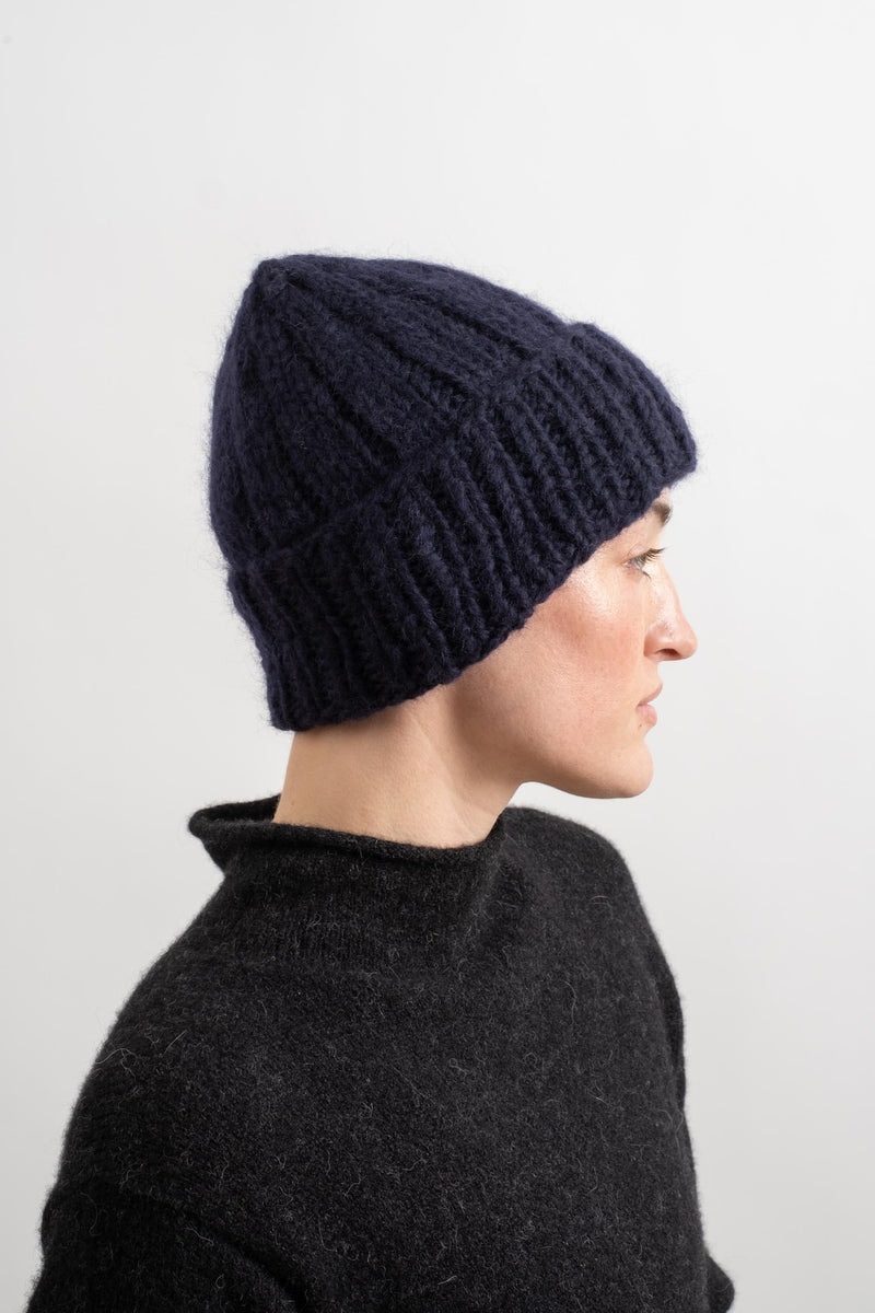 WOOL KNITTED BEANIE IN NAVY