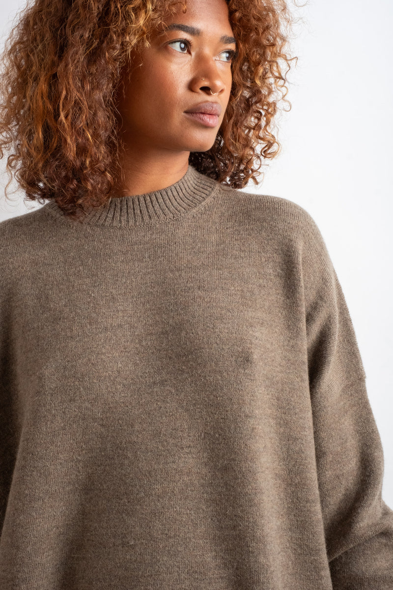 OVERSIZE CREWNECK IN MUSHROOM