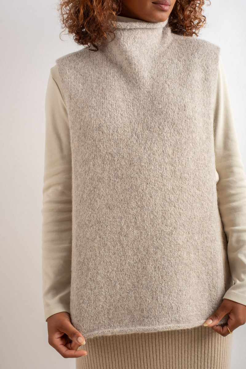 TABARD IN PEBBLE