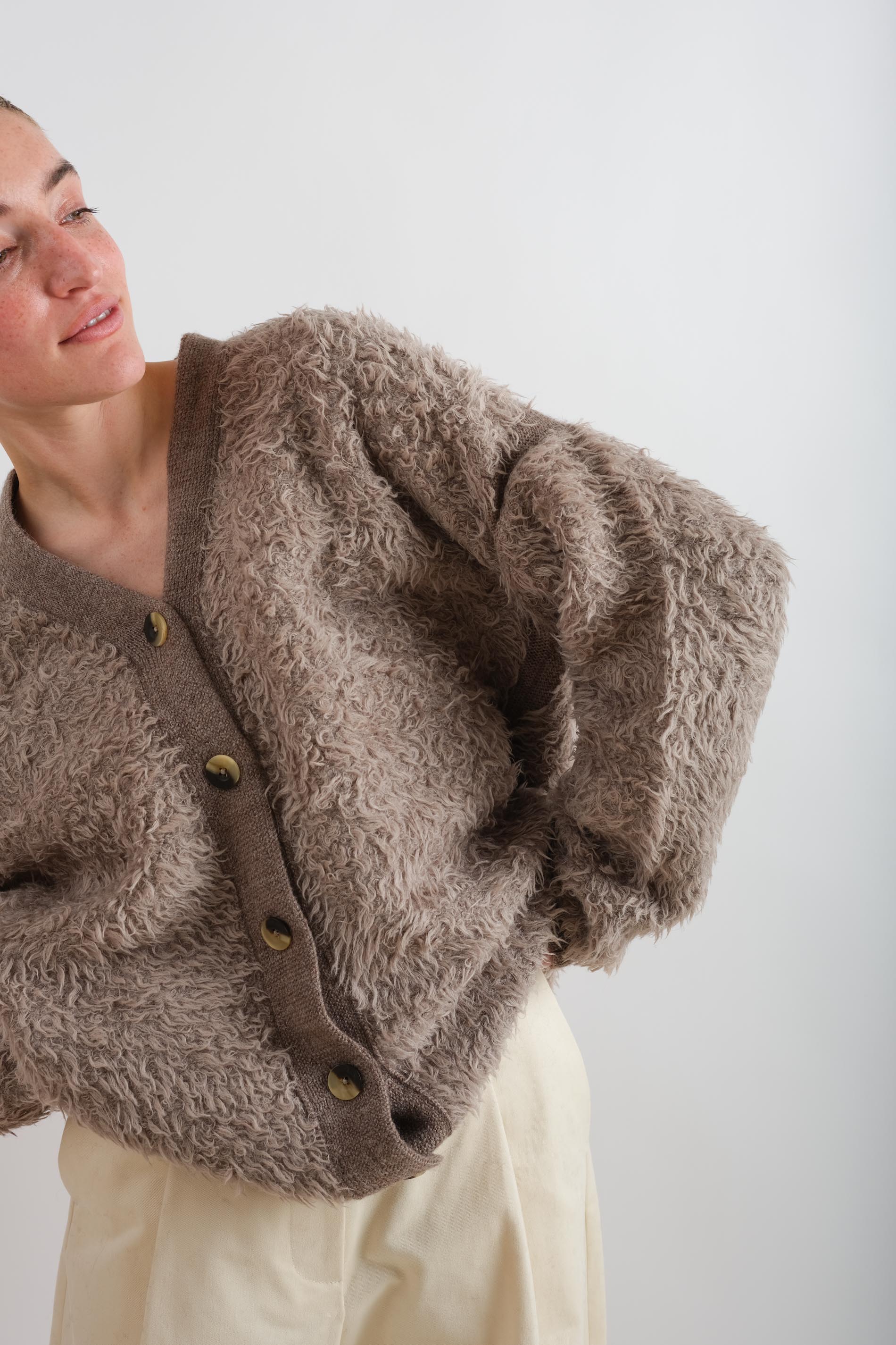 Lauren Manoogian | SHERPA CARDIGAN IN TAUPE/GRANITE – RELIQUARY