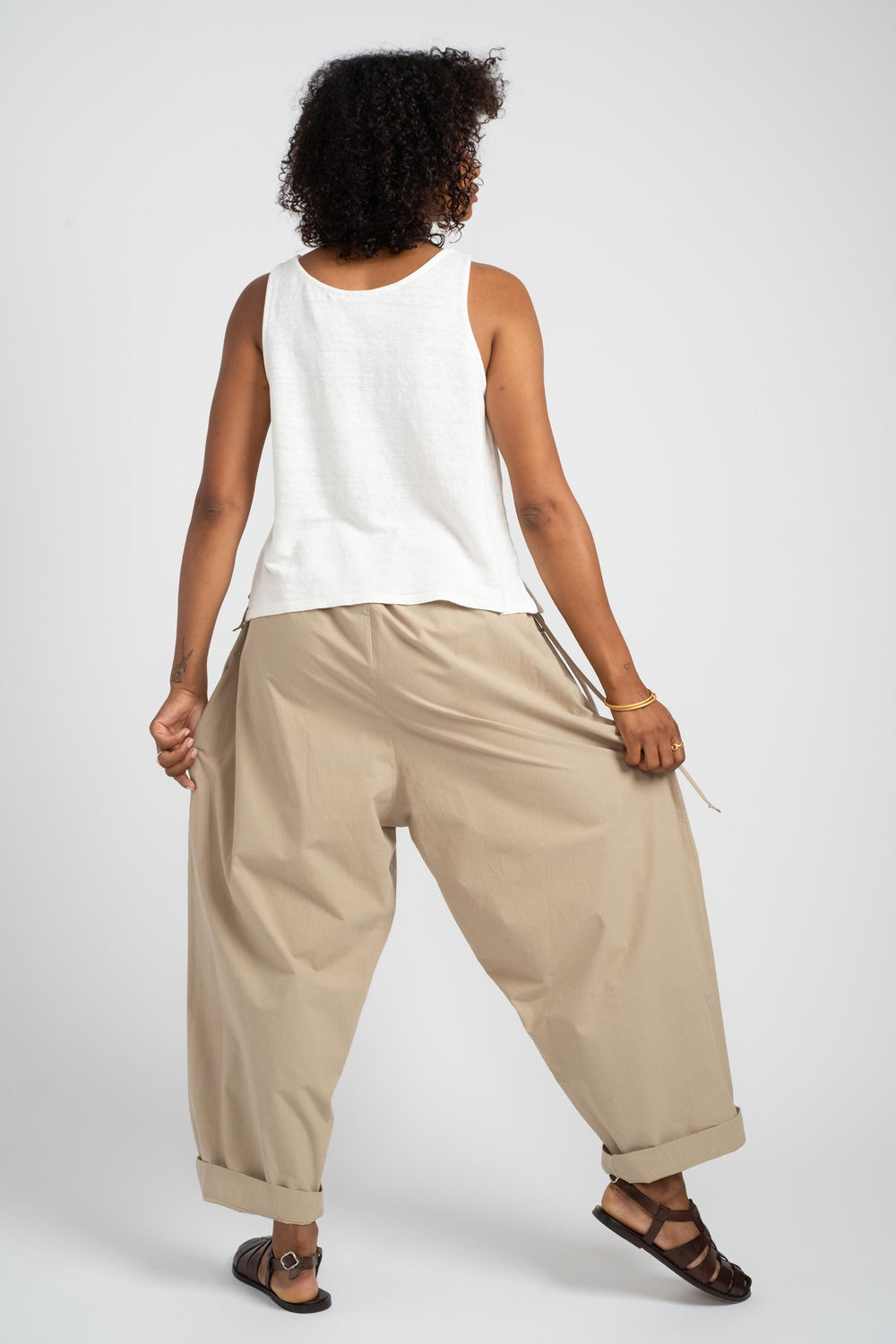 Balloon Tie Side Pants in Taupe