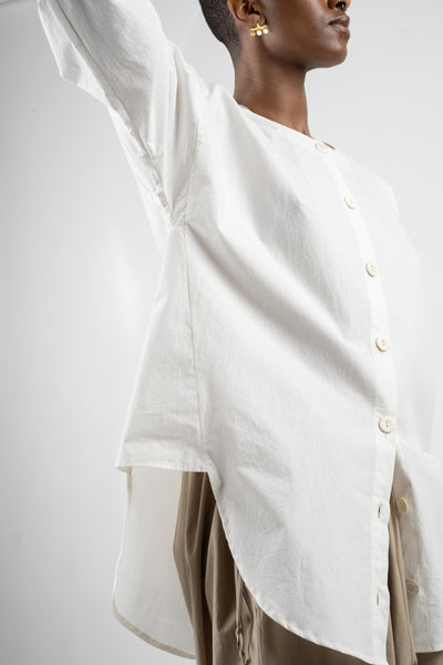 Gusset Scoop Neck Parchment Poplin in Off White