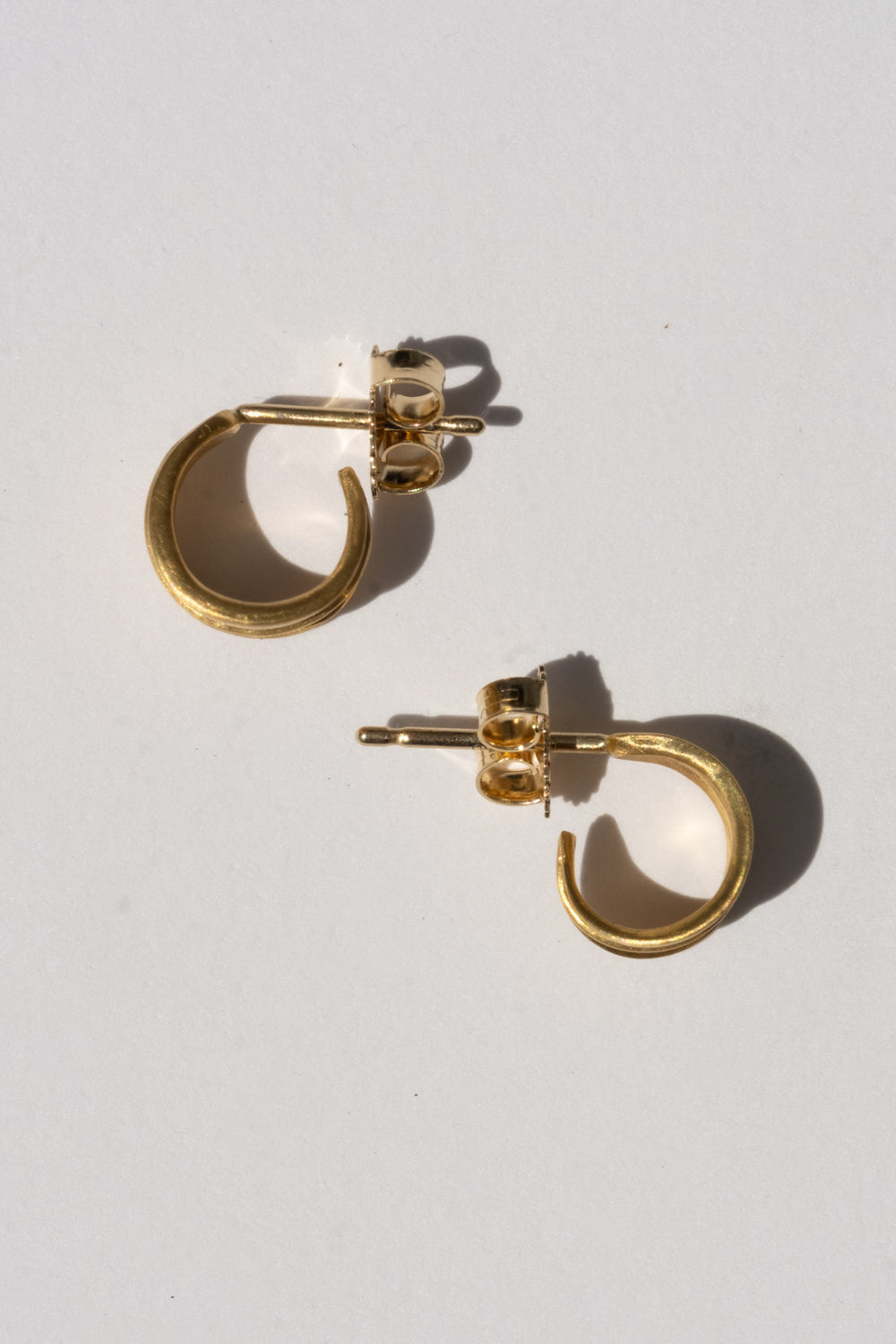 Small Laurel Hoop Earrings