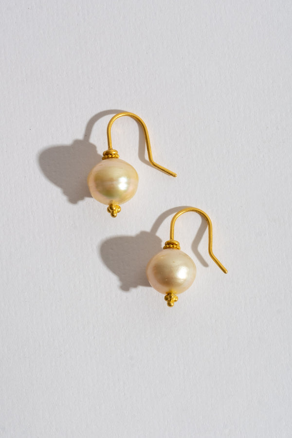 South Sea Pearl Baby Linea Earrings
