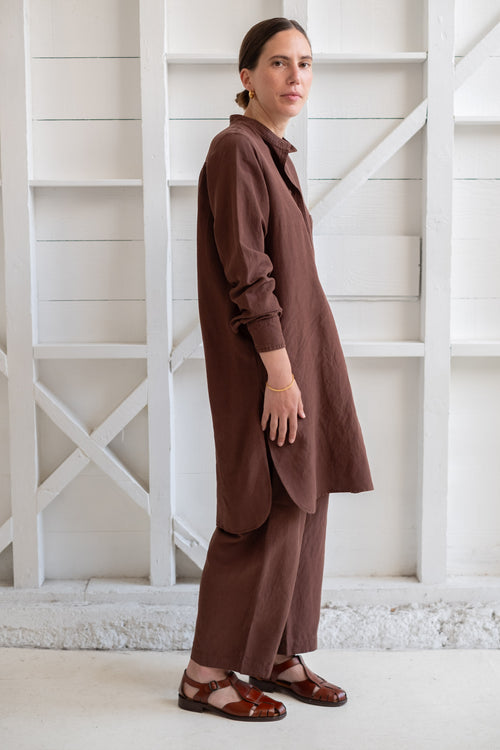 THE ELASTIC PANT IN BROWN