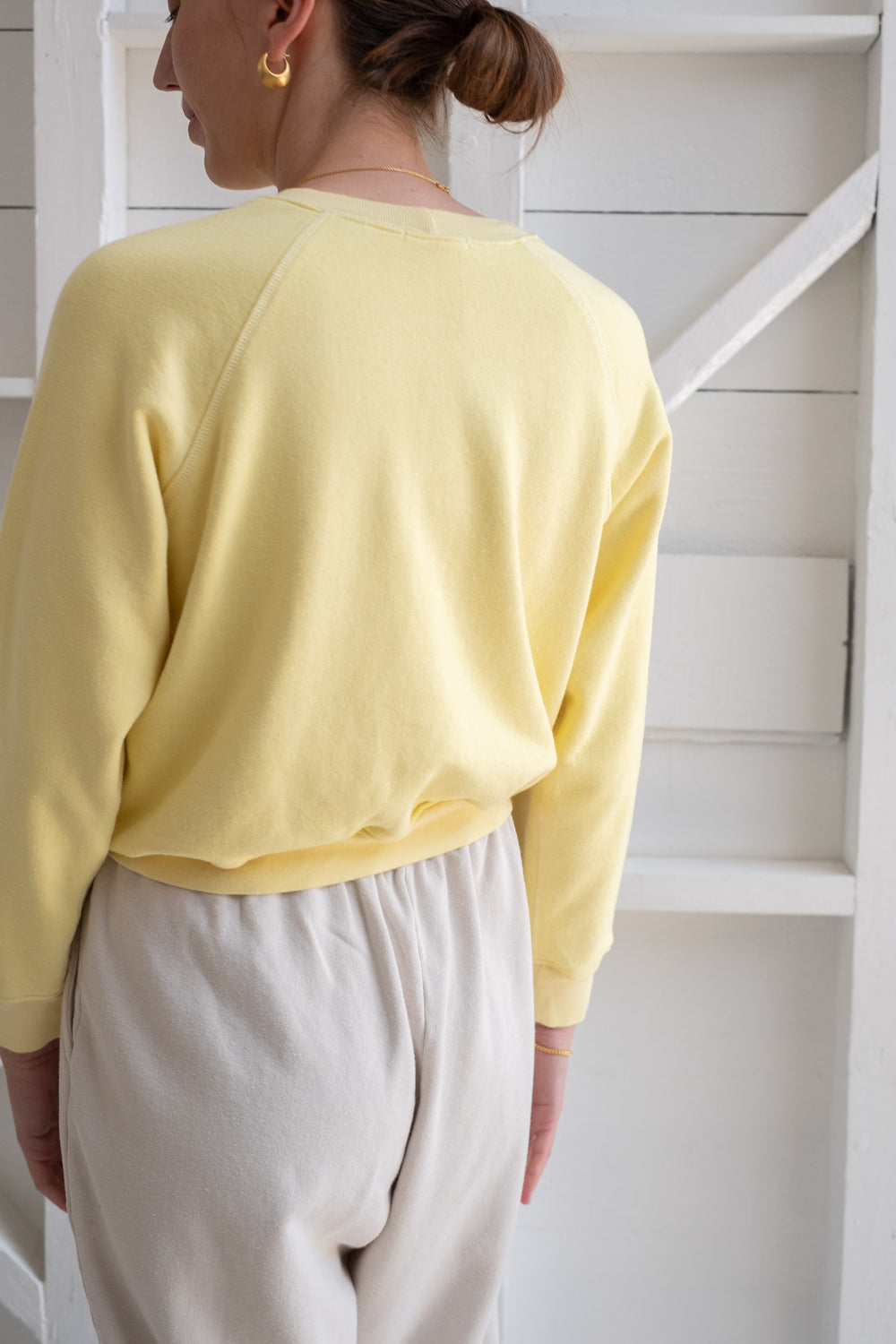 Women's Crewneck Sweatshirt In Notepad Yellow