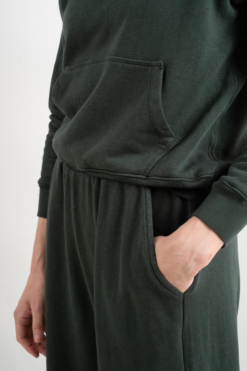THE NEW SWEATPANT IN FOREST GREEN